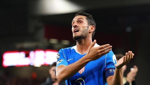 安菲尔德的, 队束缚在一 安菲尔德的, 队束缚在一