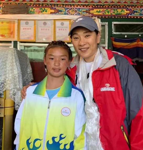 曾前往山村, 敢突敢打在